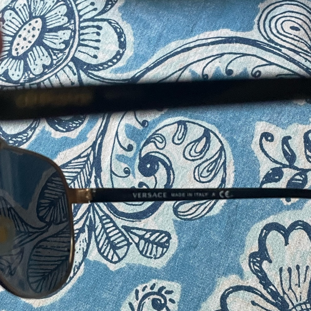 Versace Windshield Style Sunglasses - image 2